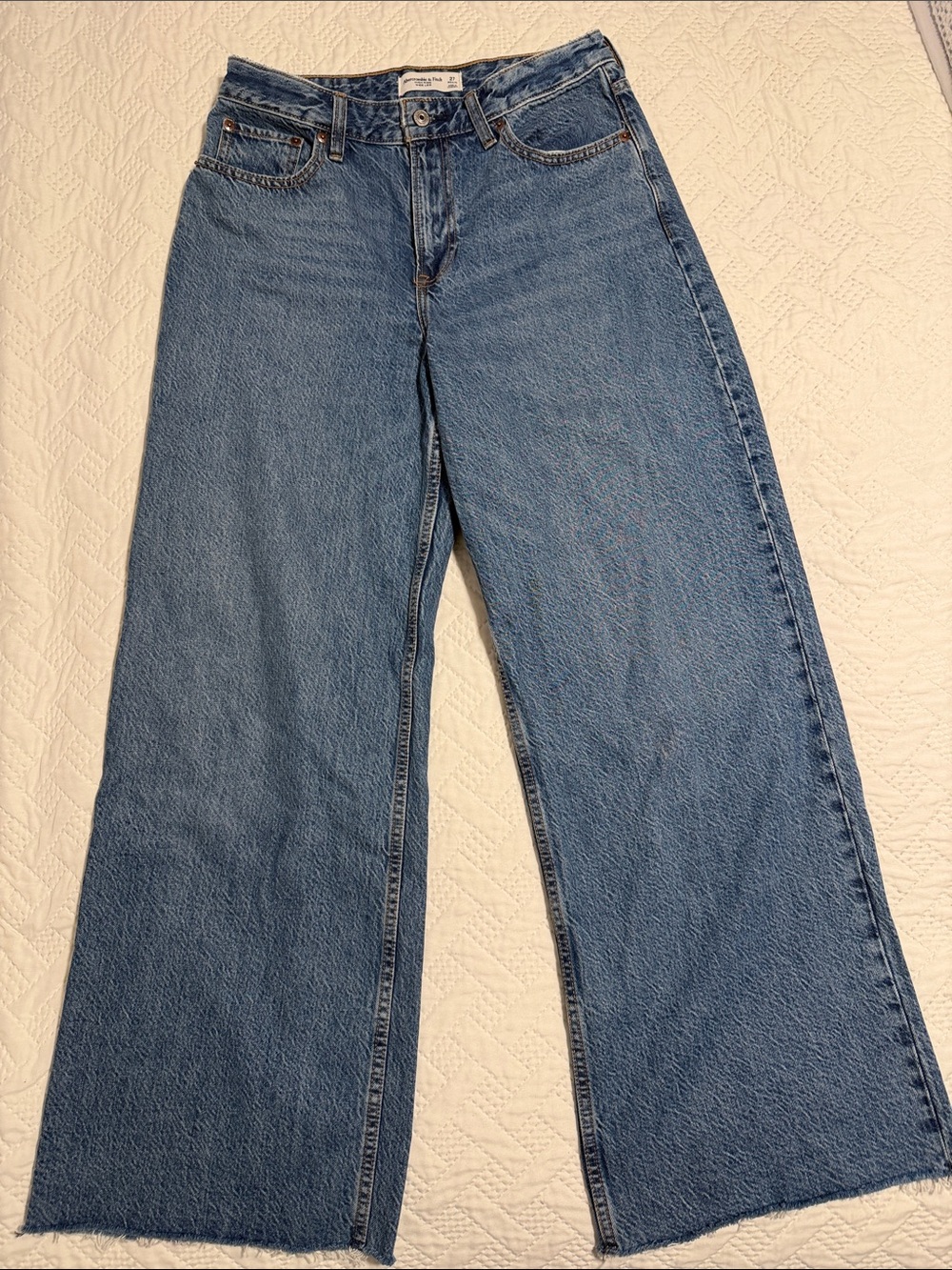 Abercrombie & Fitch Light Blue Wide-Leg Jeans